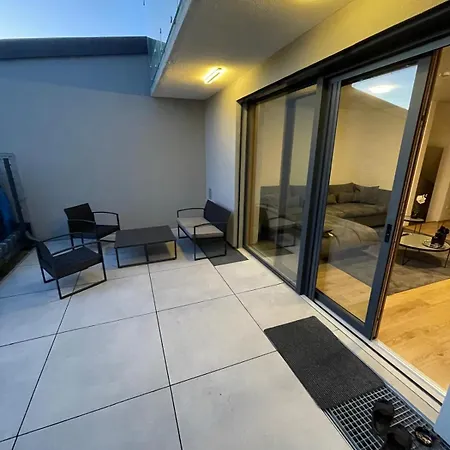 Neues Haus, Stadtnah * 게라스도르프 바이 빈